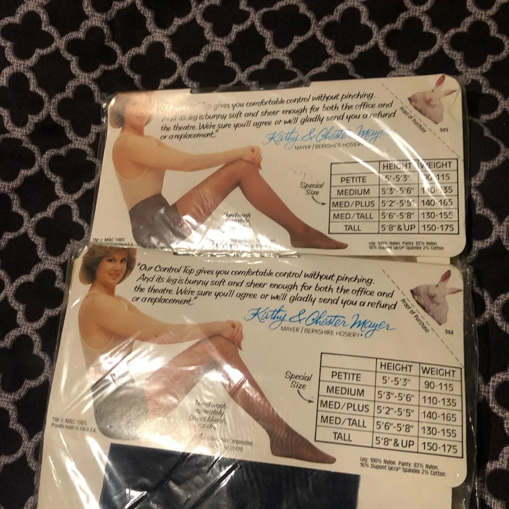 VTG Berkshire Mayer Navy Sandalfoot Beige Pantyhose Tights Sz Medium Tall LOT D7